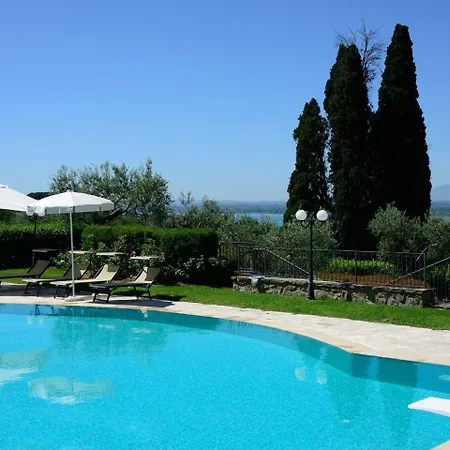 Al Lago Hébergement de vacances *